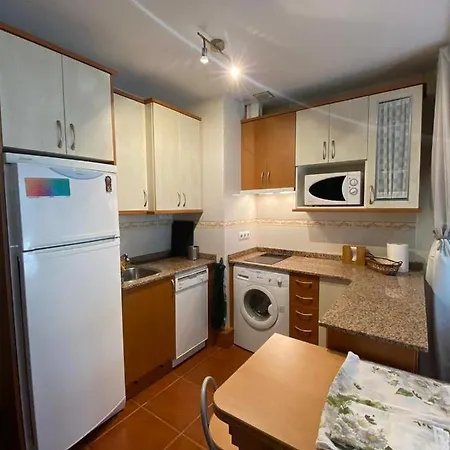 San Vicente De La Barquera. Playa Apartamento San Vicente De La Barquera